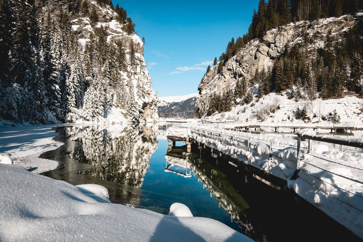 Lac de la Rosière Torrent Courchevel hiver neige Wild Spot photographie